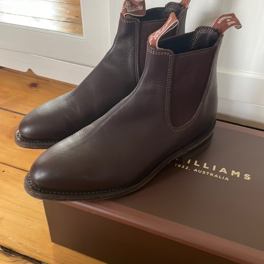 R.M. Williams Yearling Chelsea Boots Chestnut Brown Leather Women's 8